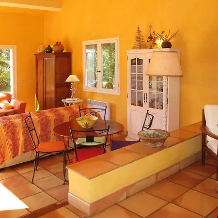Сasa de vacaciones Ferienhaus Giens 110s Hyères