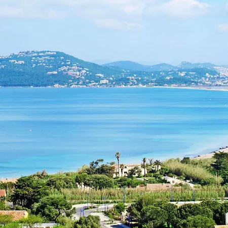 Сasa de vacaciones Ferienhaus Giens 110s Hyères